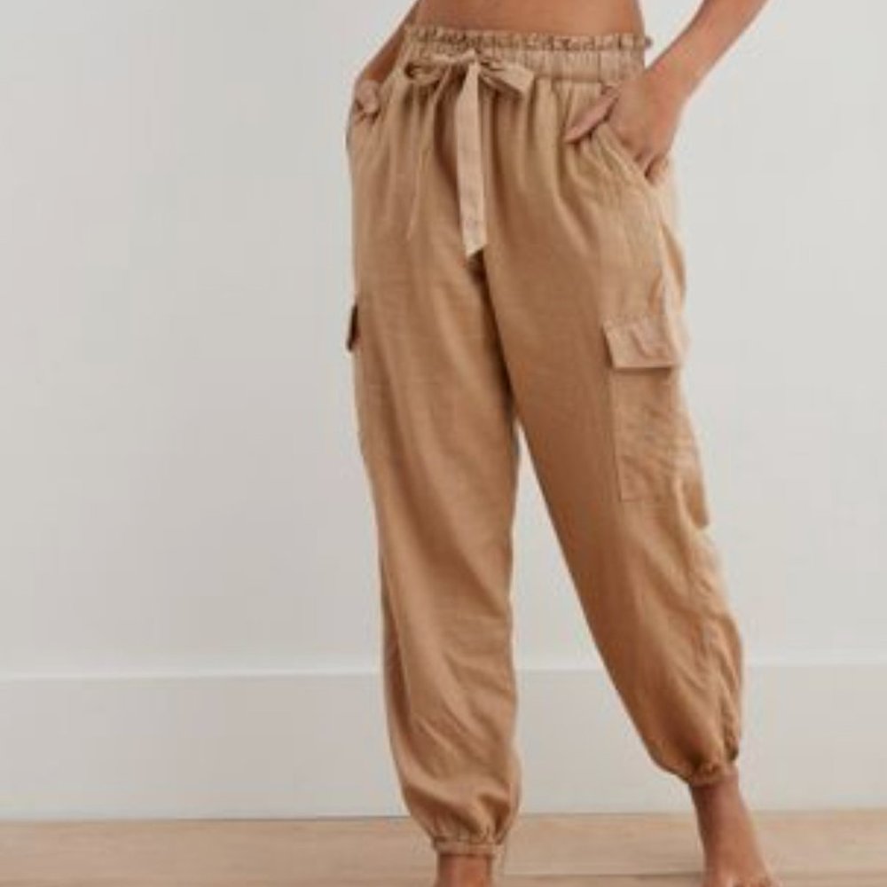 SOLD Aerie Cargo Paper Bag Waist Jogger